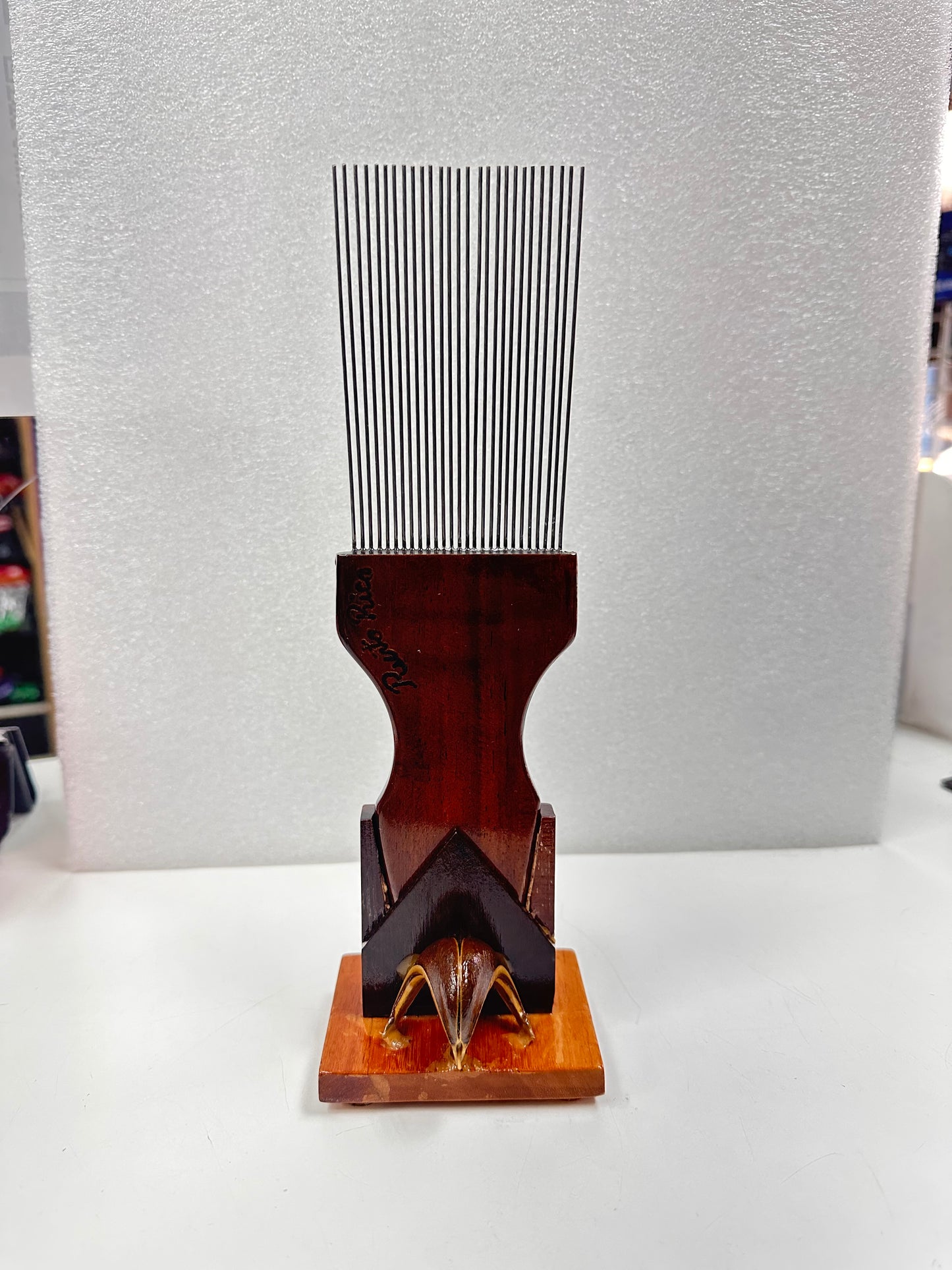Mr. Santiago Puyero Profesional Artesanal para Güiro – Madera Premium con Cuerdas de Piano y Base y Saco Cada Uno Individual